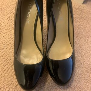 Aldo patent and leather shoes (black)